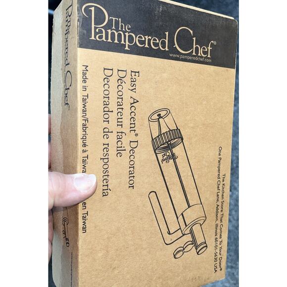 The Pampered Chef Easy Accent Decorator Frosting Kit #1778 Complete Set USED - Picture 1 of 3